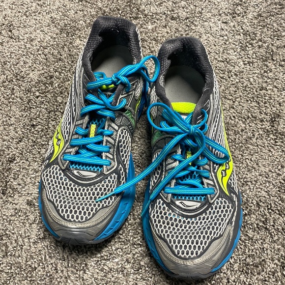 Saucony womens running shoes - Picture 1 of 3